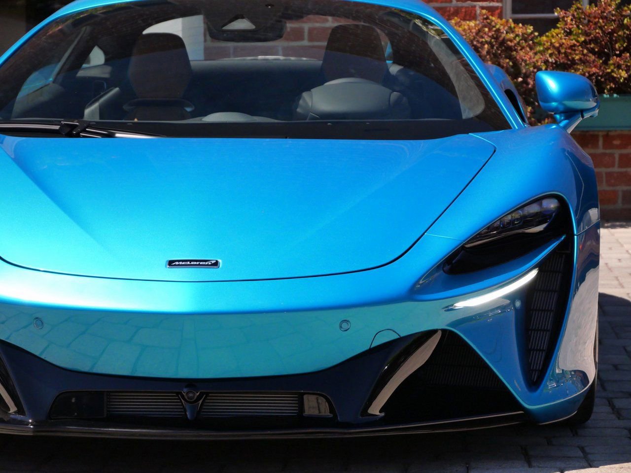 New 2026 McLaren Artura RWD image 6