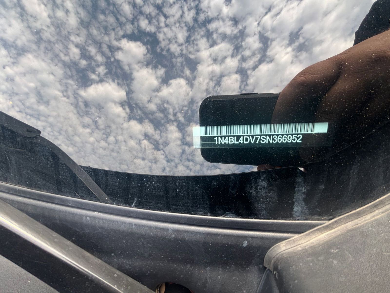 Used 2025 Nissan Altima 2.5 SV FWD image 10