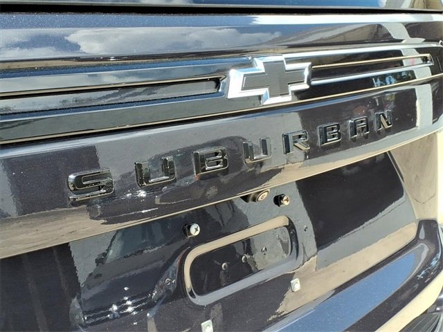 Used 2023 Chevrolet Suburban Z71 w/ Luxury Package image 38