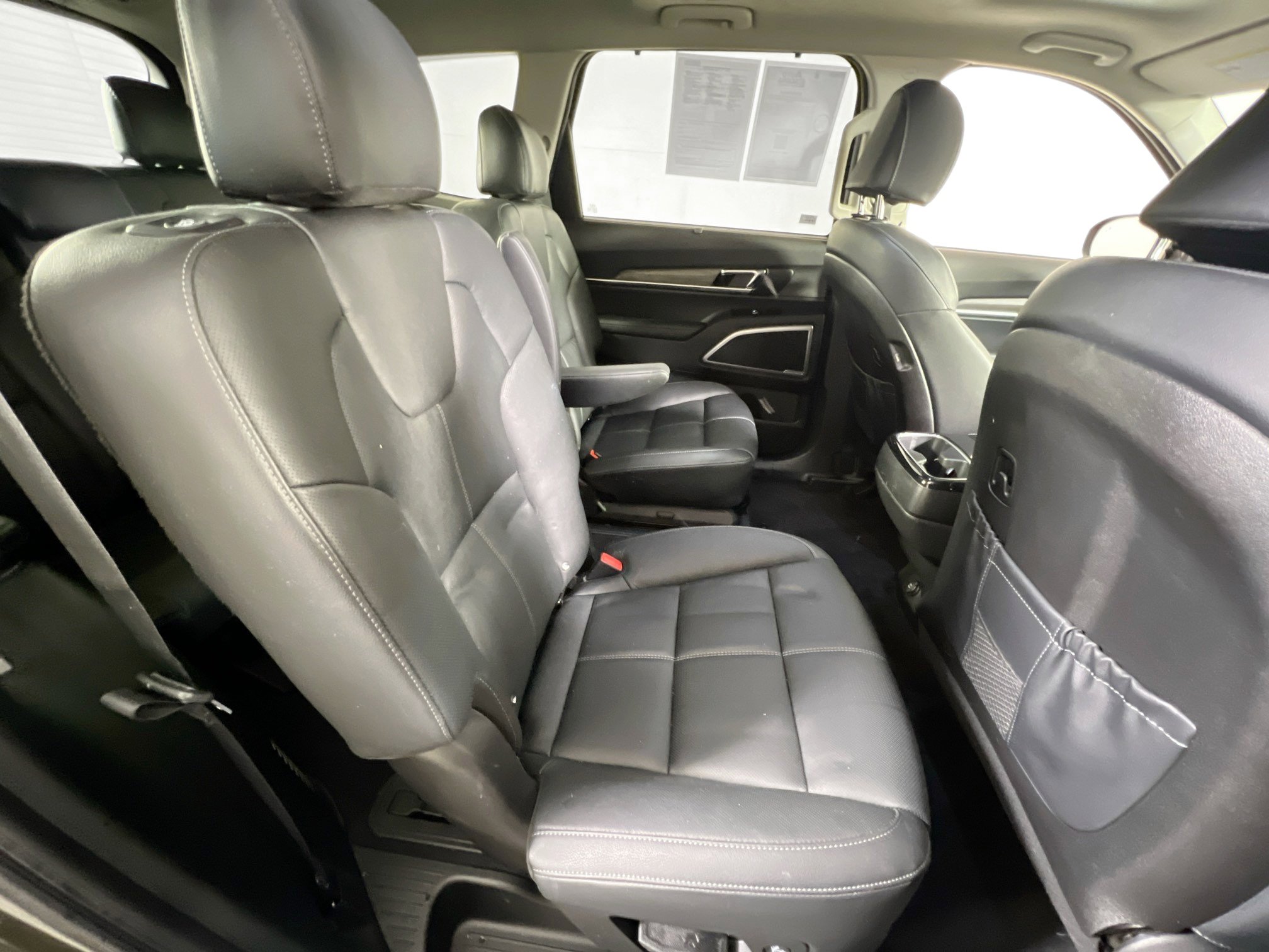 Used 2022 Kia Telluride EX w/ EX Premium Package image 30