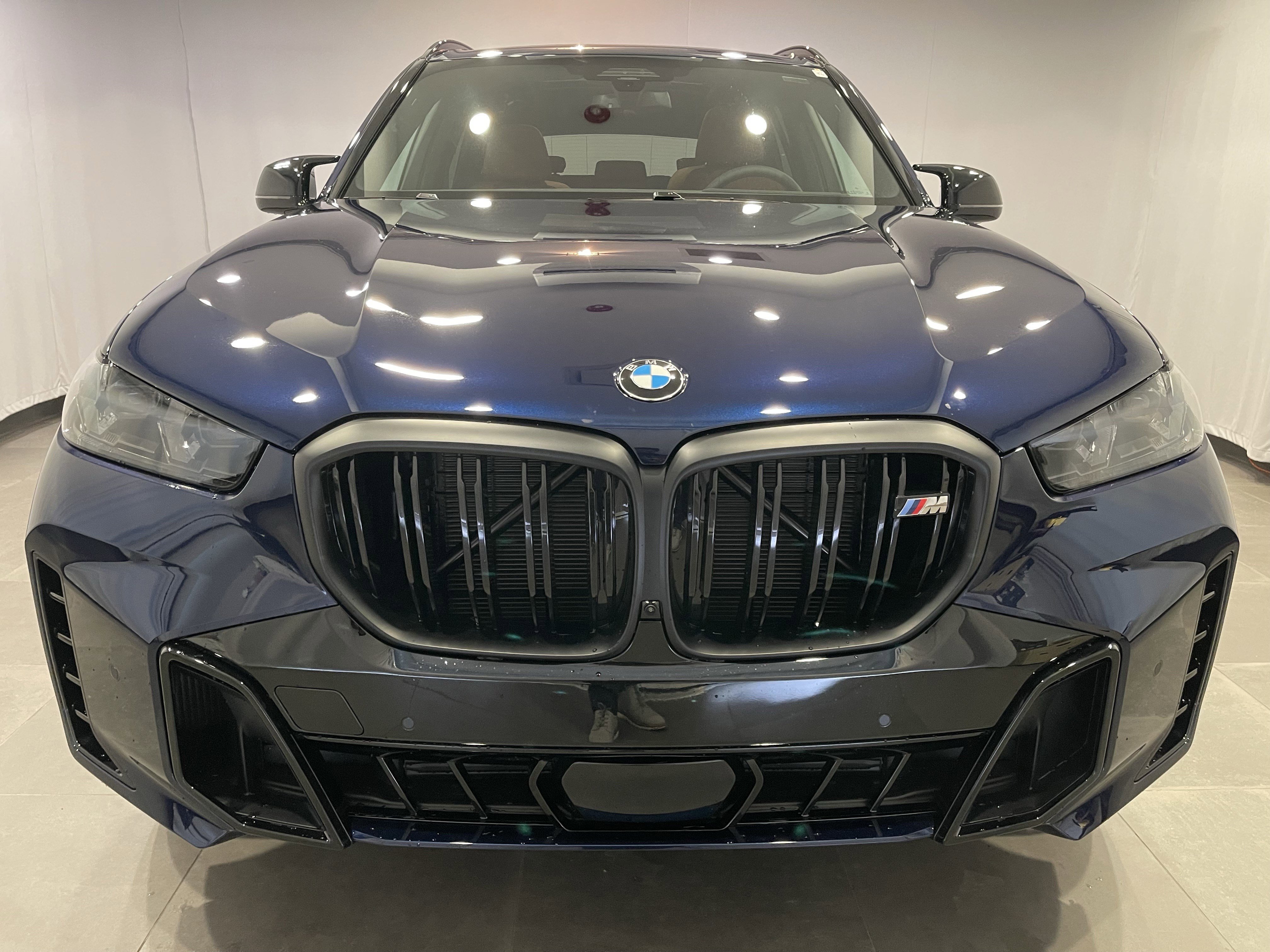 New 2026 BMW X5 M60i AWD/4WD image 2