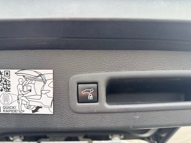 Used 2024 Toyota Sienna XLE image 12