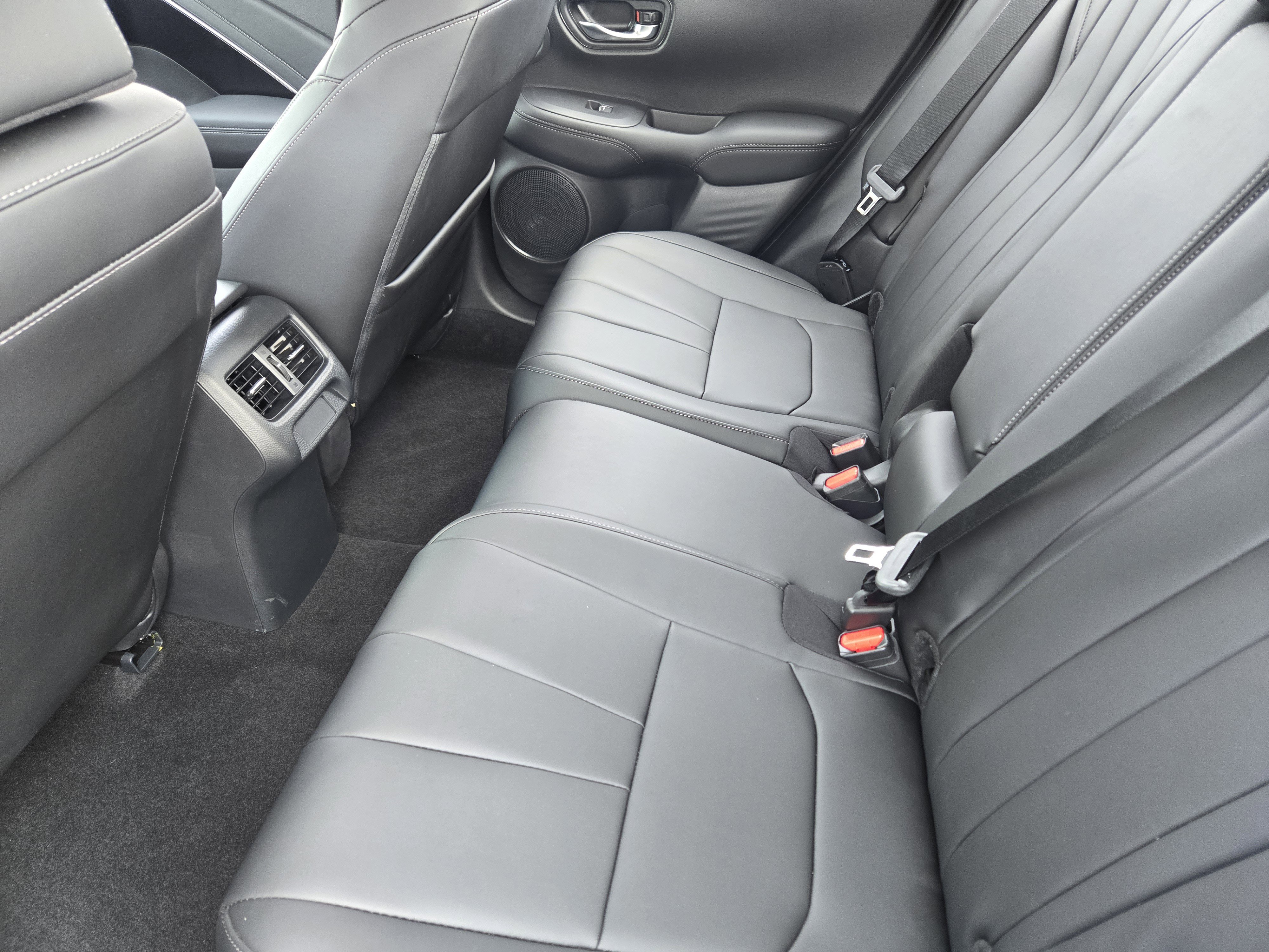 Certified 2025 Acura ADX AWD image 31