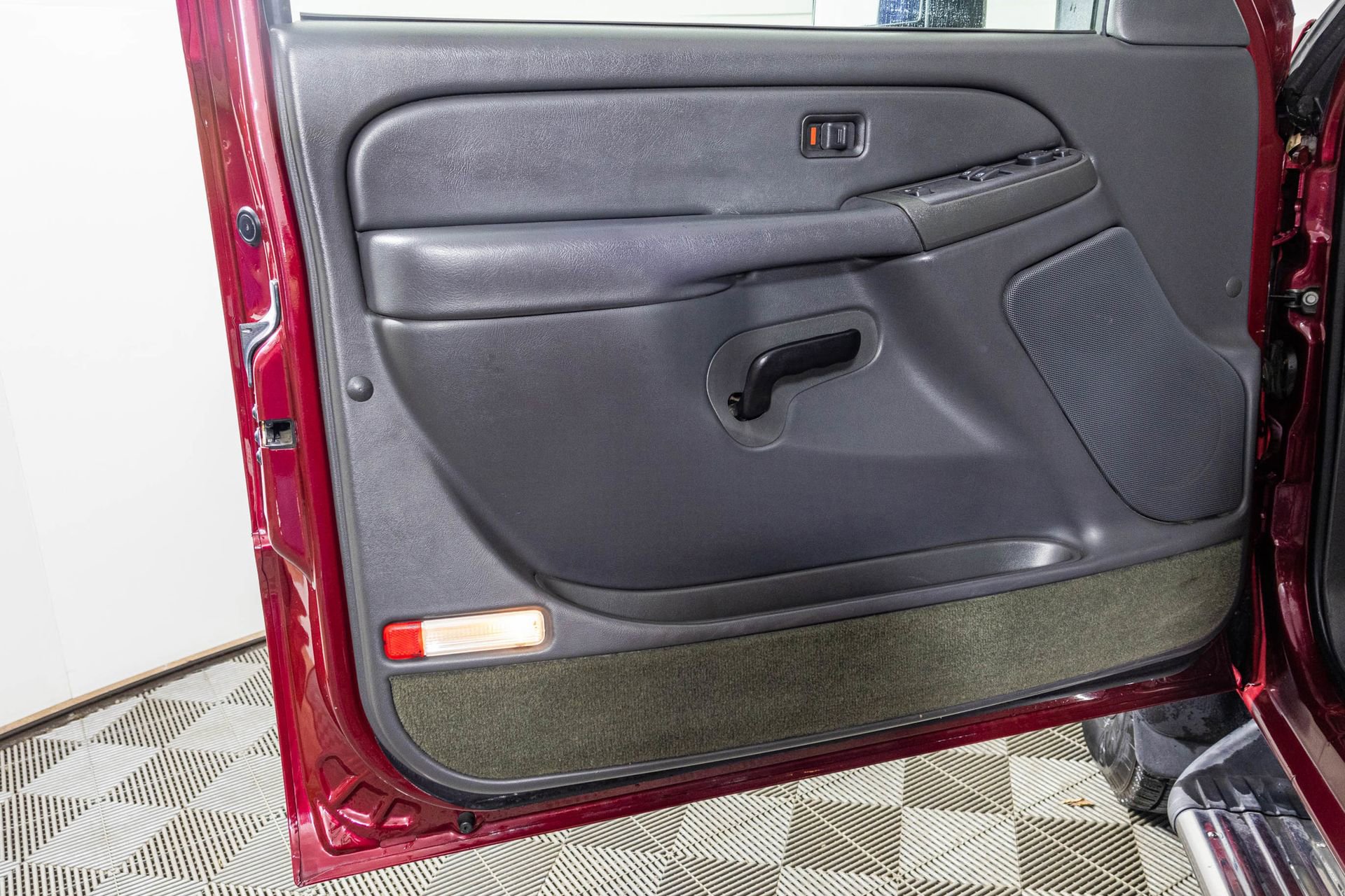 Used 2005 Chevrolet Silverado 3500 LS w/ Heavy-Duty Power Package RWD image 30