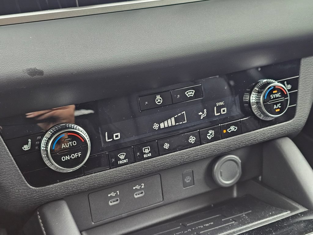 New 2026 Mitsubishi Outlander SE AWD/4WD image 24