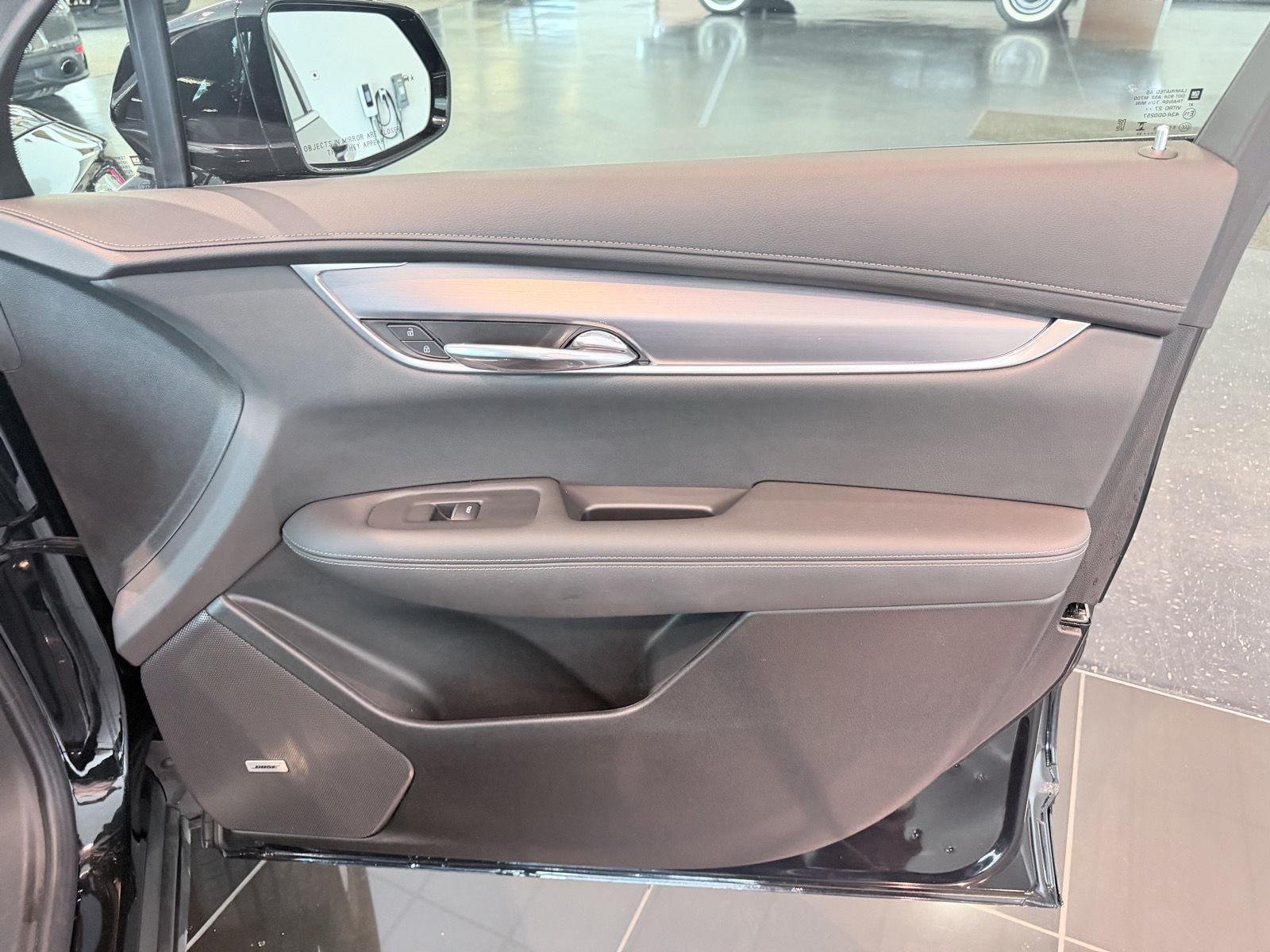 Certified 2024 Cadillac XT6 Luxury w/ LPO, Floor Liner Package AWD/4WD image 26
