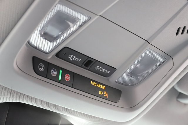 Used 2023 GMC Terrain SLE w/ Driver Convenience Package image 28