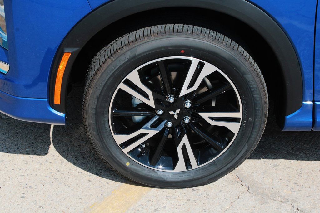 New 2026 Mitsubishi Eclipse Cross SEL image 3