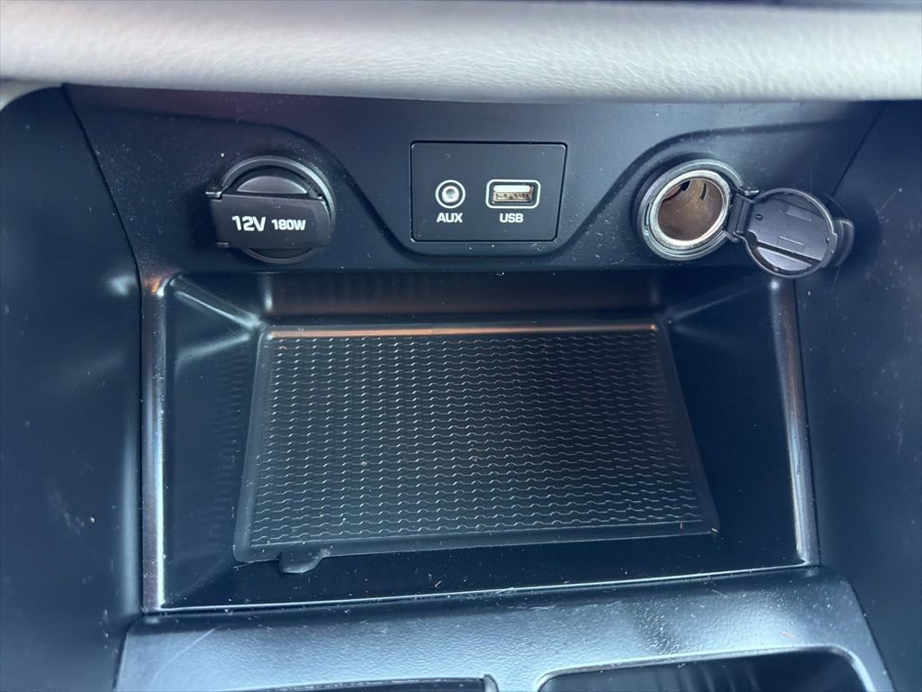 Used 2017 Hyundai Tucson SE image 18