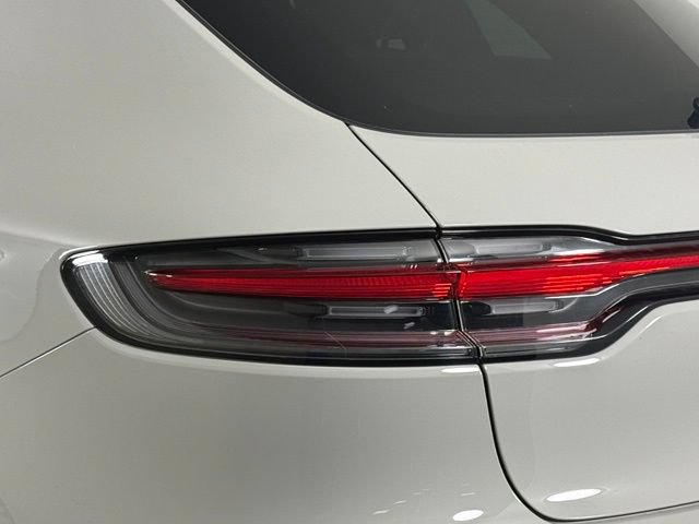 Used 2025 Porsche Macan S AWD/4WD image 16