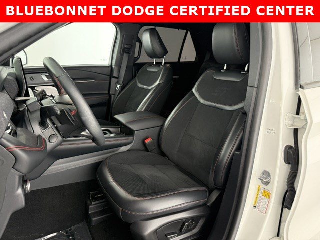 Used 2025 Ford Explorer ST RWD image 10