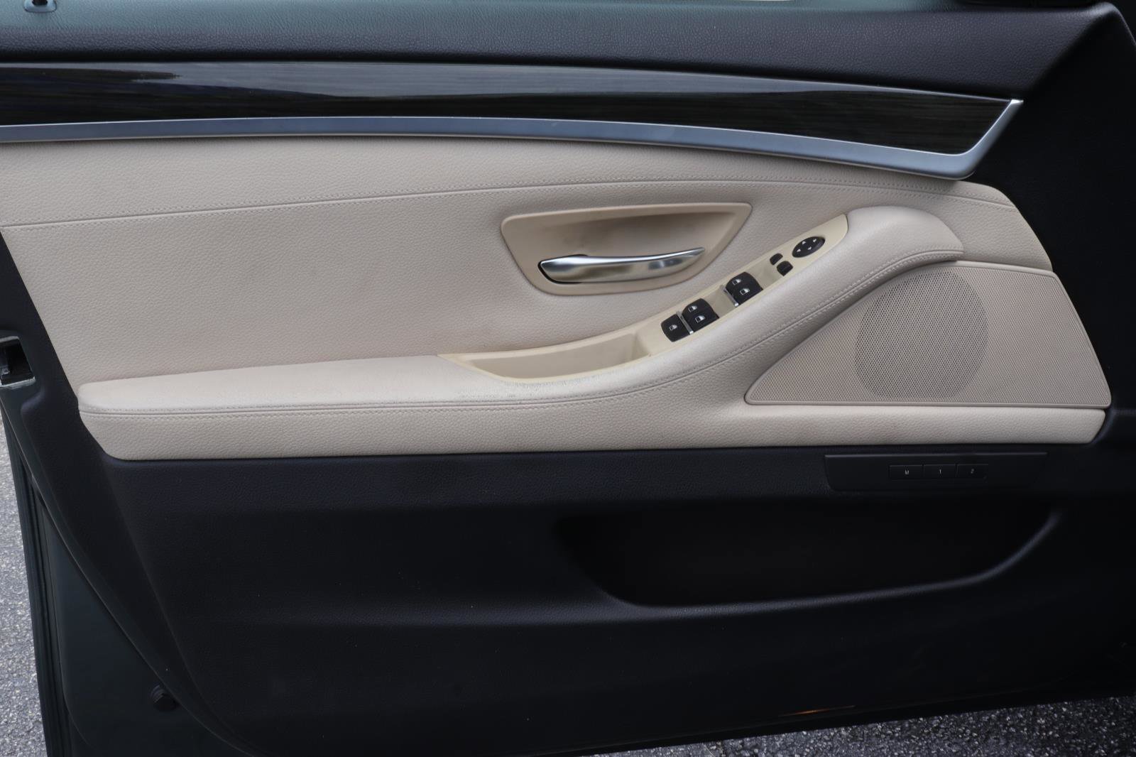 Used 2013 BMW 528i Sedan RWD image 9
