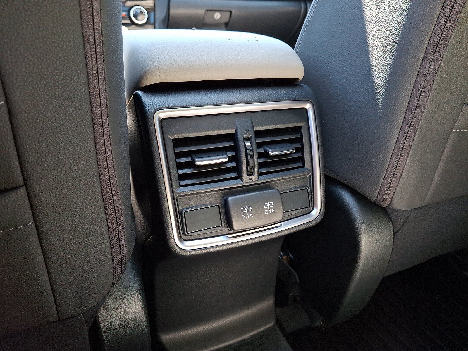 Used 2020 Subaru Forester Premium AWD/4WD image 12