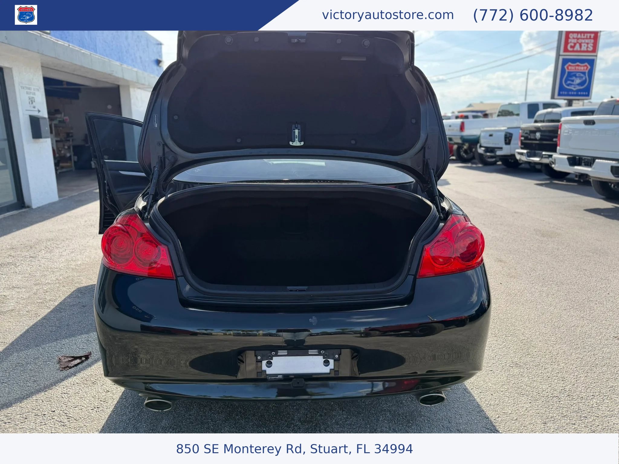 Used 2015 INFINITI Q40 w/ Moonroof Package RWD image 43