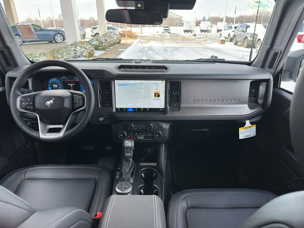 New 2025 Ford Bronco Badlands image 11