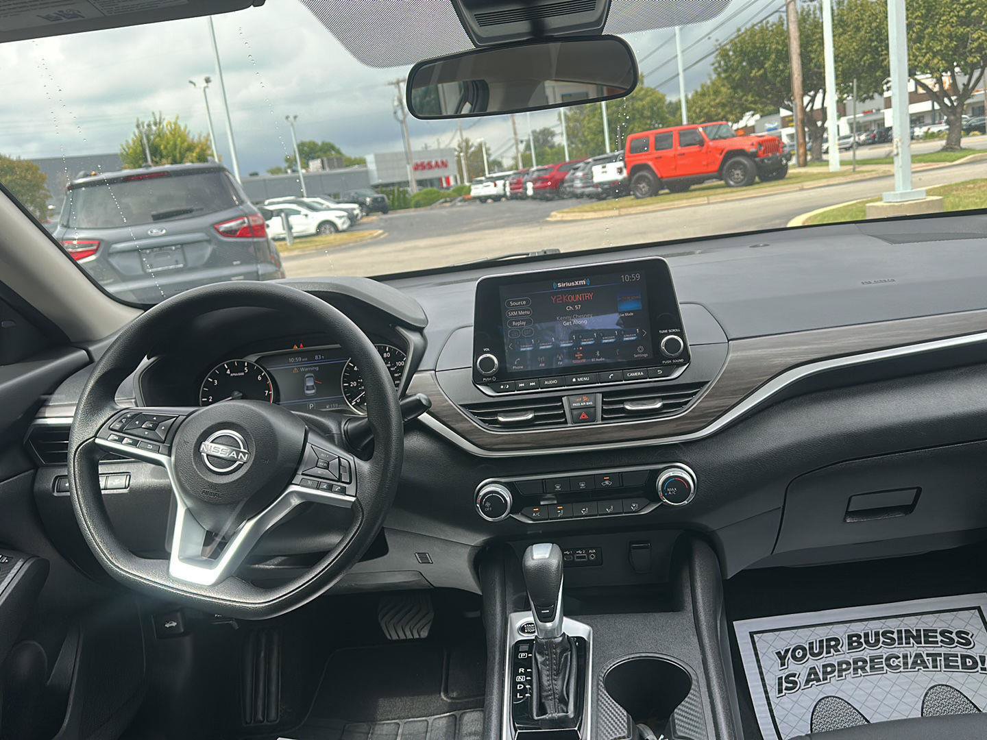 Used 2025 Nissan Altima 2.5 SV FWD image 13