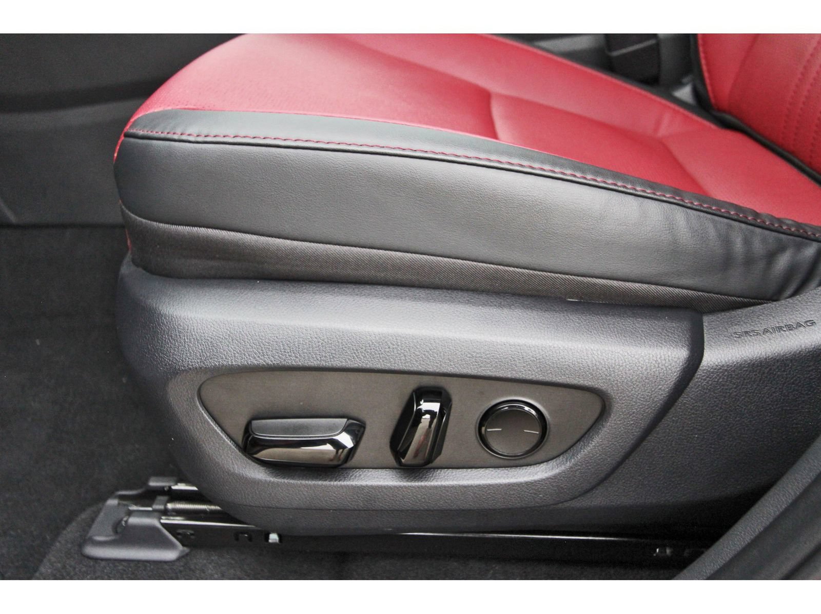 Used 2025 Lexus NX 250 FWD w/ Towing Package (2000 Lbs) image 28