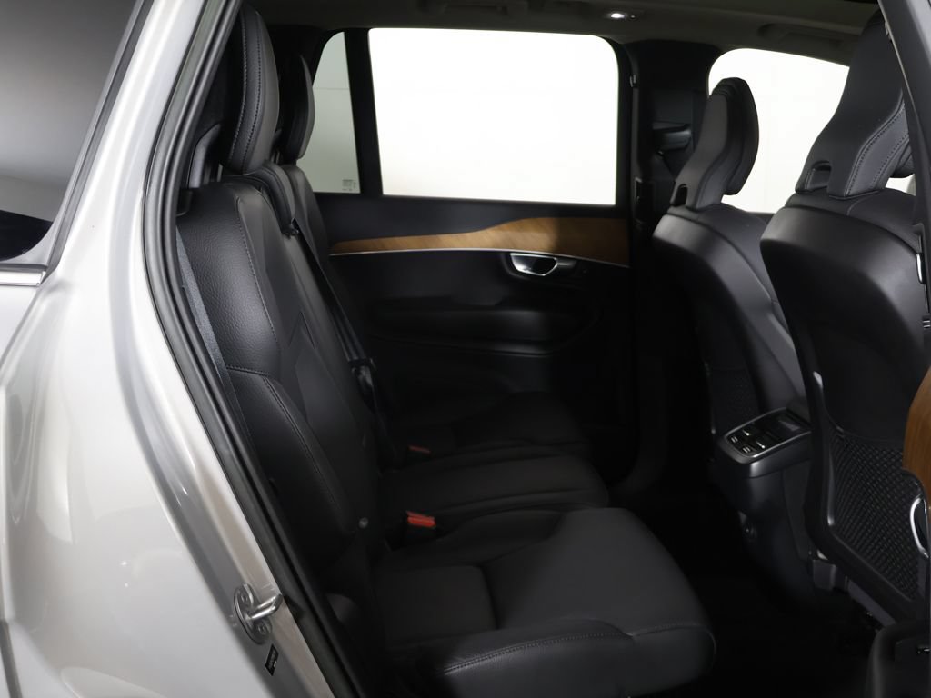 Used 2023 Volvo XC90 B6 Core w/ Climate Package AWD/4WD image 33