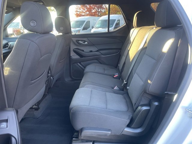 Used 2023 Chevrolet Traverse LT image 41