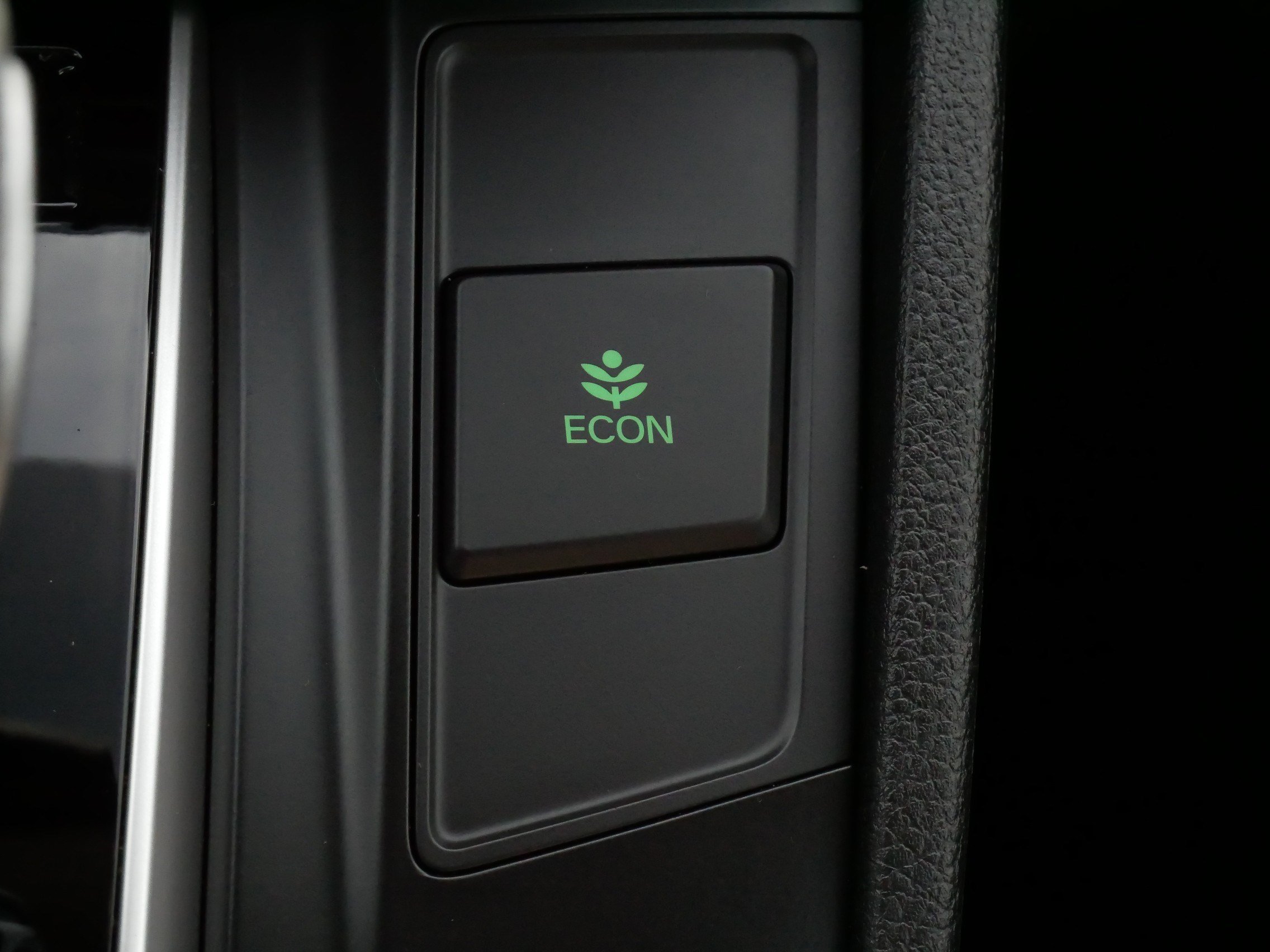 Certified 2019 Honda CR-V LX image 29