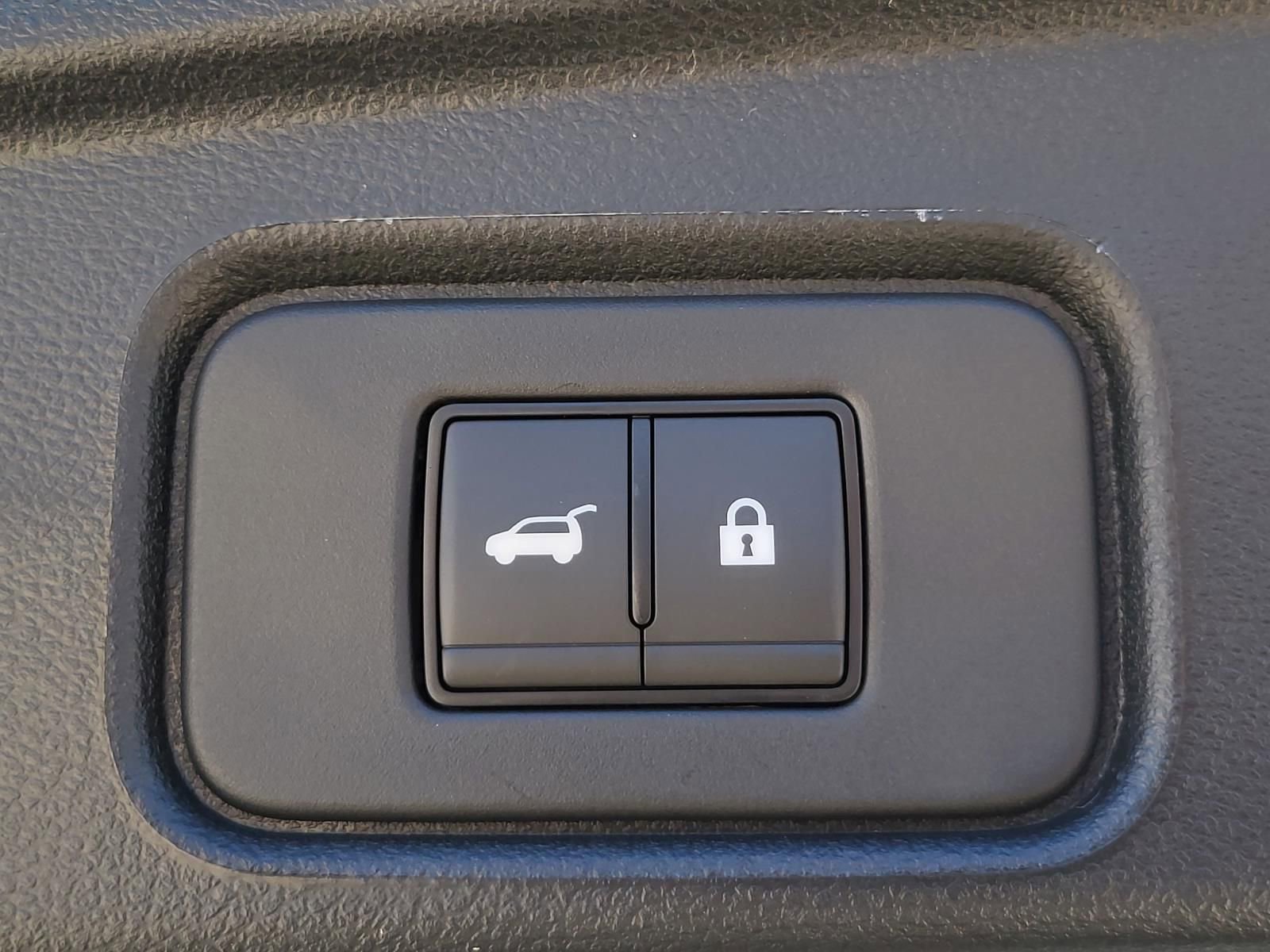 New 2026 Nissan Pathfinder Platinum image 16