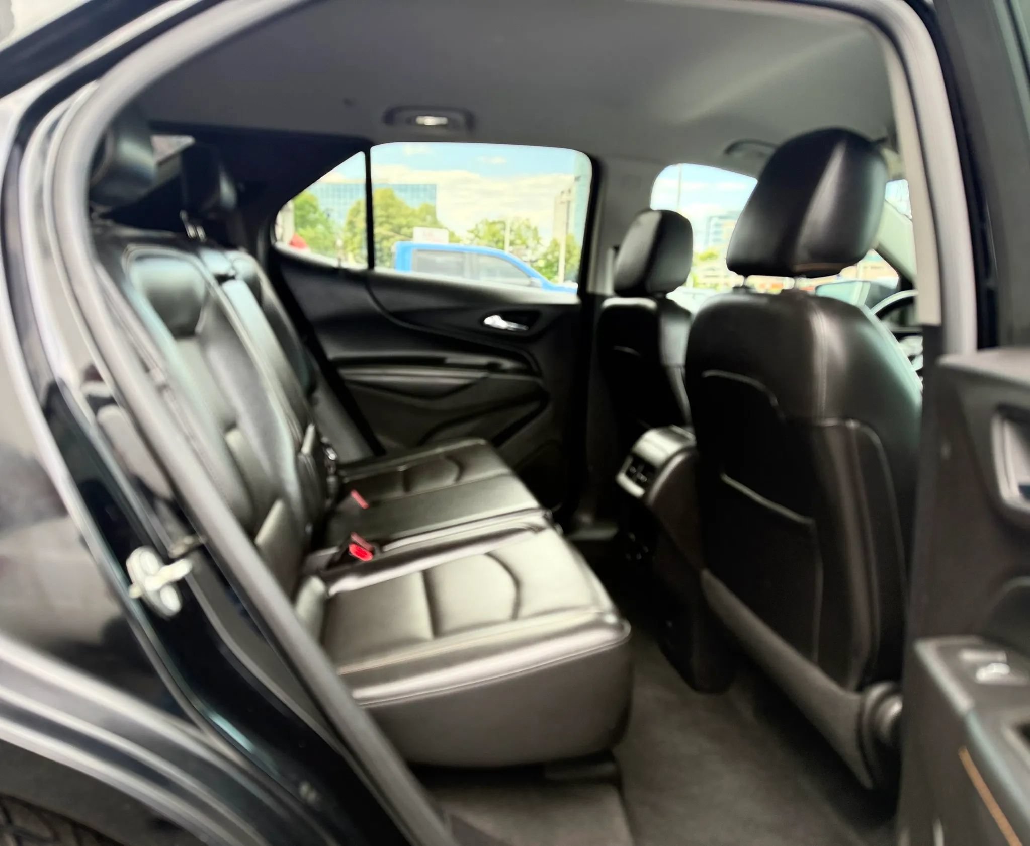 Used 2018 Chevrolet Equinox Premier AWD/4WD image 33