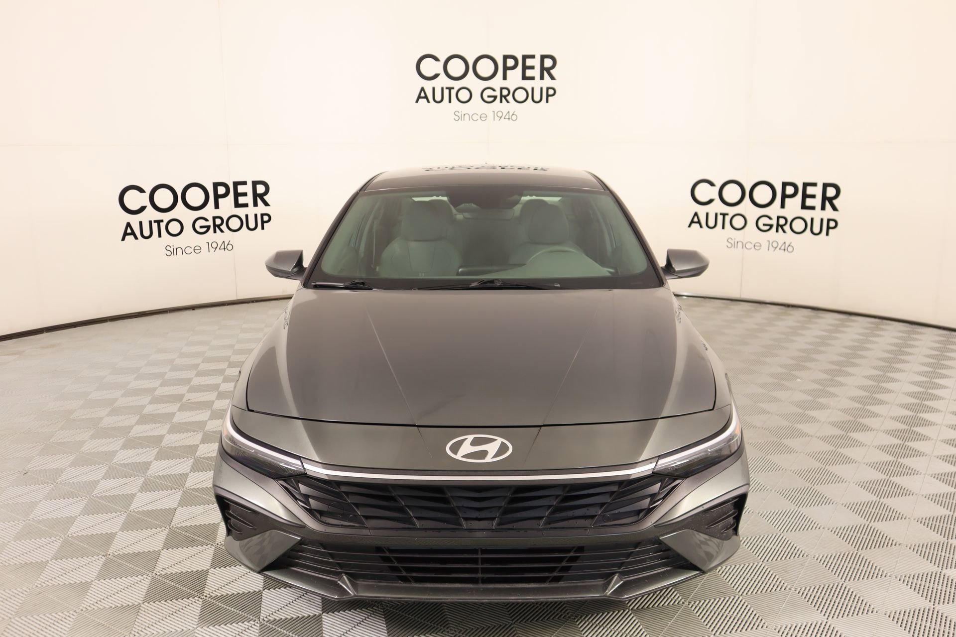Used 2024 Hyundai Elantra SE FWD image 8
