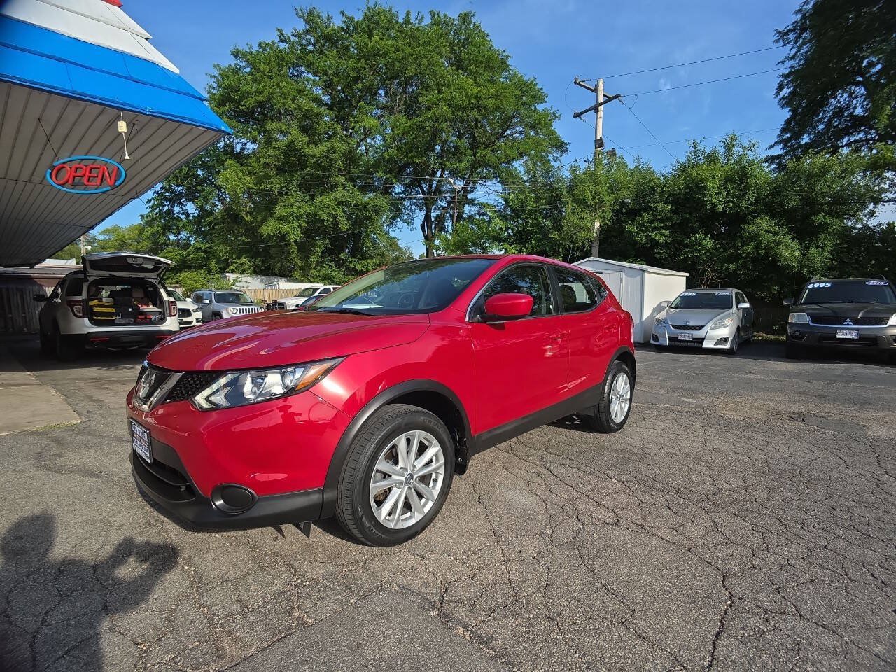 Used 2018 Nissan Rogue Sport S w/ S Appearance Package AWD/4WD image 2