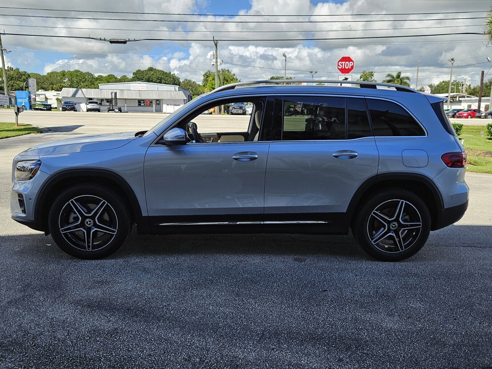 New 2026 Mercedes-Benz GLB 250 image 9