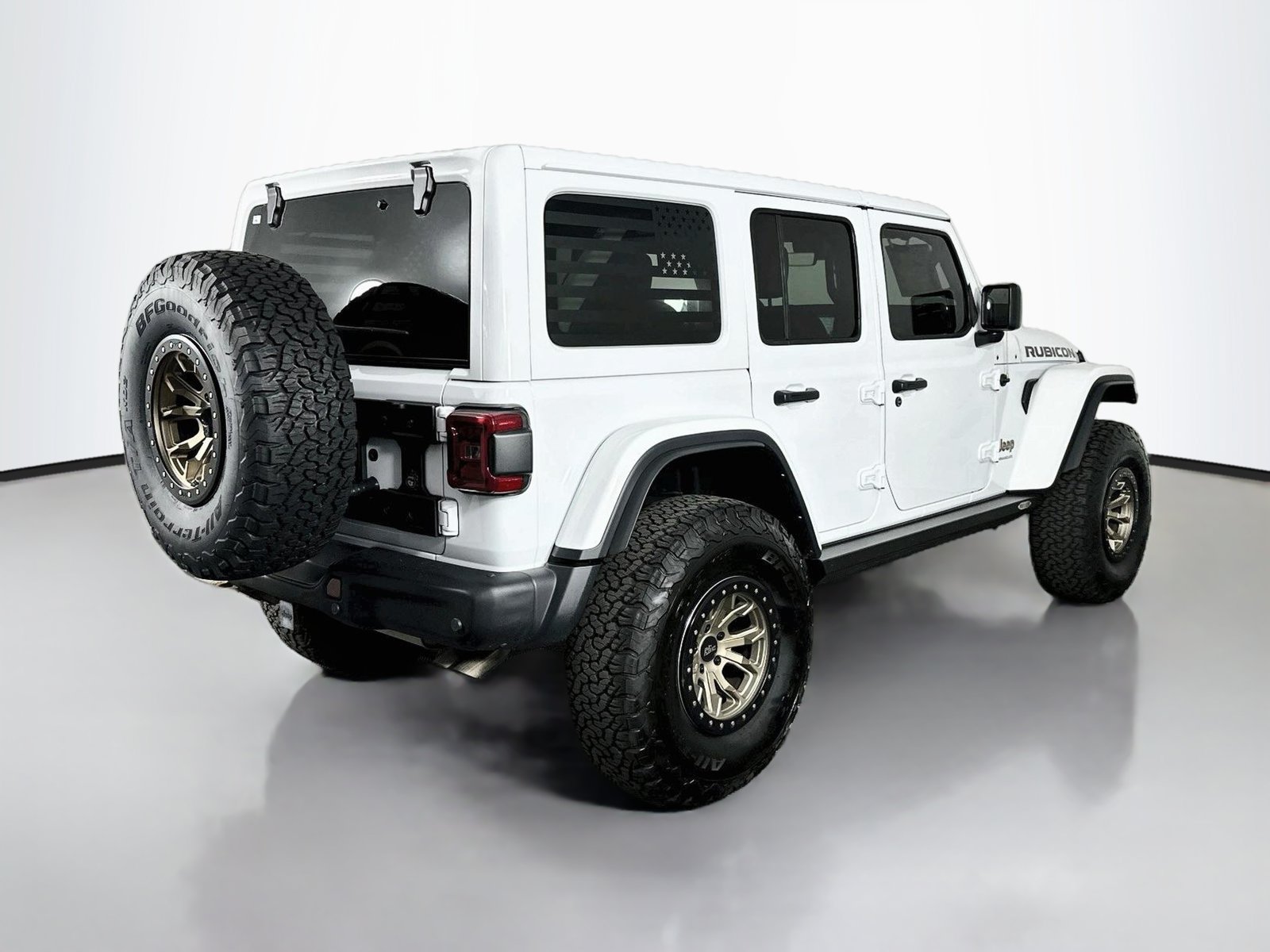 Used 2023 Jeep Wrangler Unlimited Rubicon 392 w/ Trailer Tow Package AWD/4WD image 7
