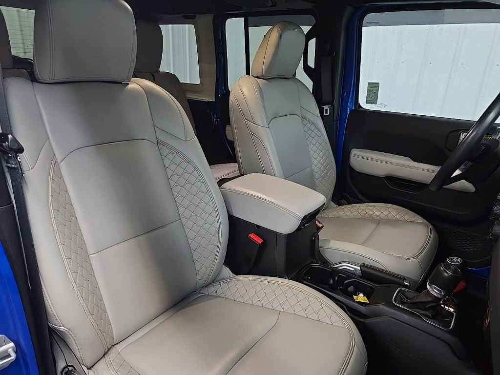 Used 2023 Jeep Wrangler Altitude image 14