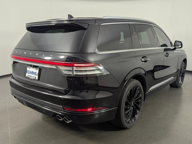 Used 2021 Lincoln Aviator Reserve w/ Equipment Group 208A image 7