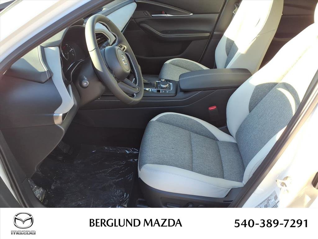 New 2026 MAZDA CX-30 Aire Edition image 9