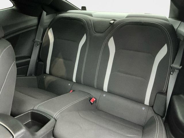 Used 2021 Chevrolet Camaro LT w/ Technology Package RWD image 16