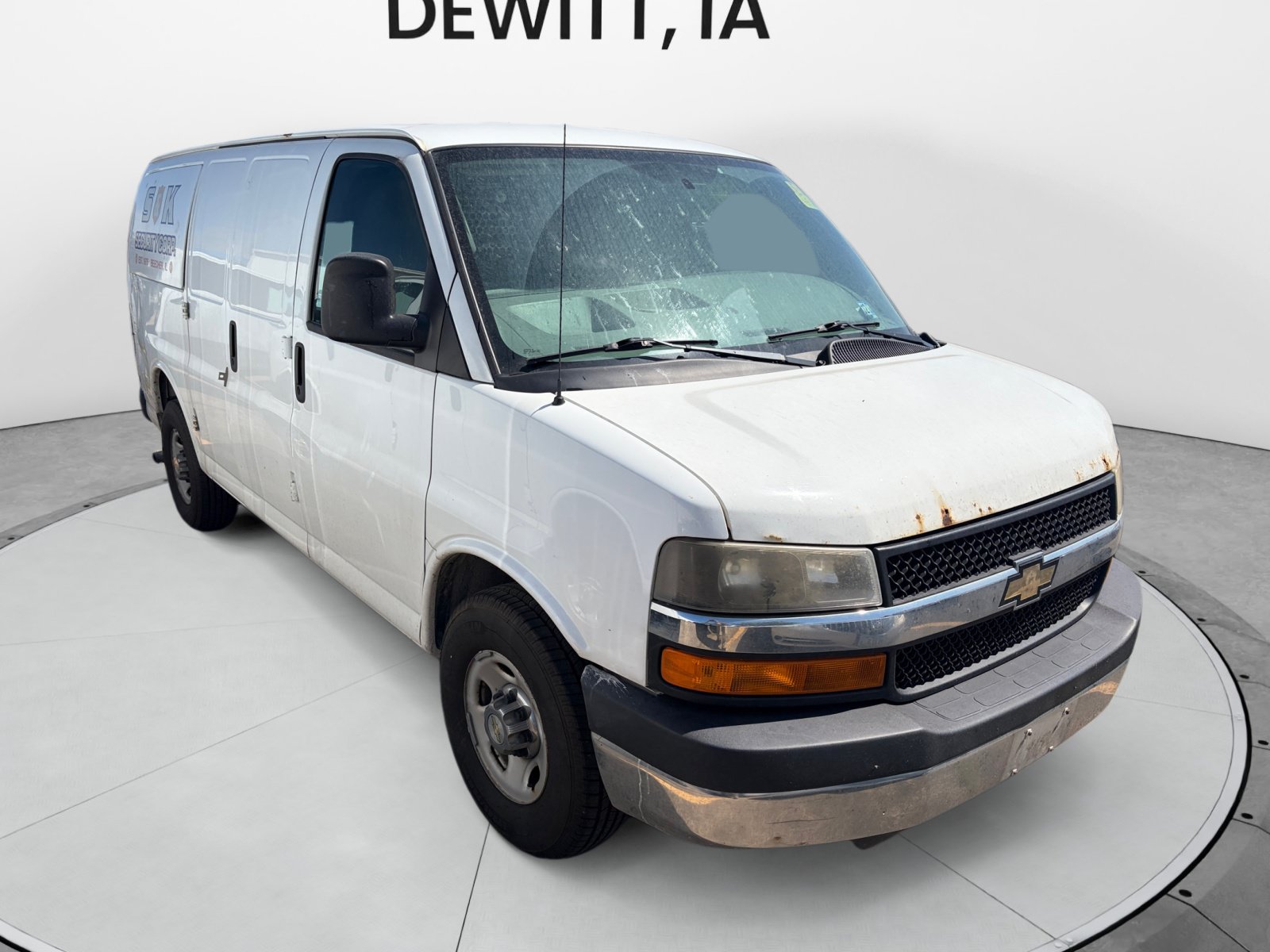 Used 2014 Chevrolet Express 2500 w/ Express Access Plus Package RWD image 3
