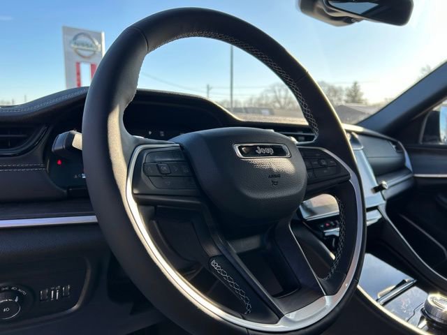 New 2026 Jeep Grand Cherokee Limited image 32