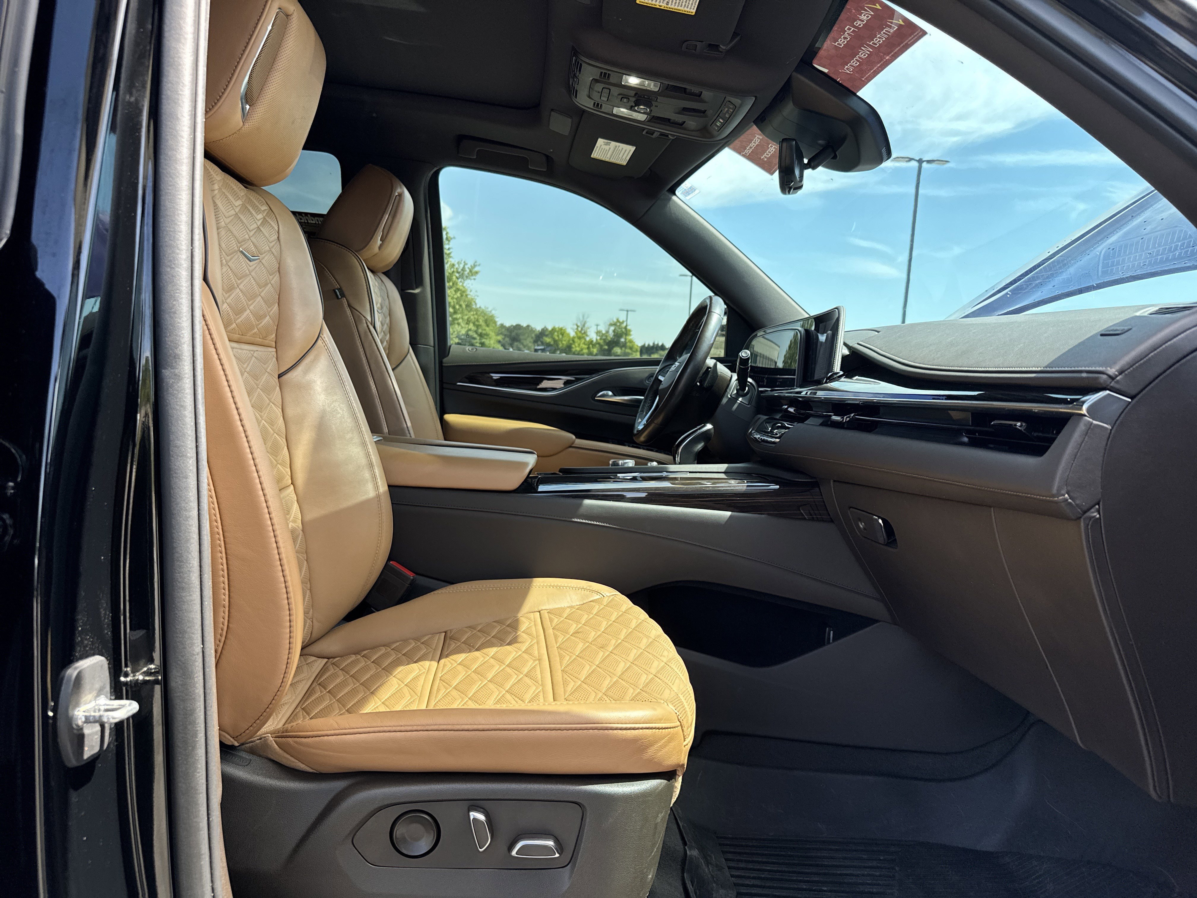 Used 2022 Cadillac Escalade Sport w/ Touring Package RWD image 32