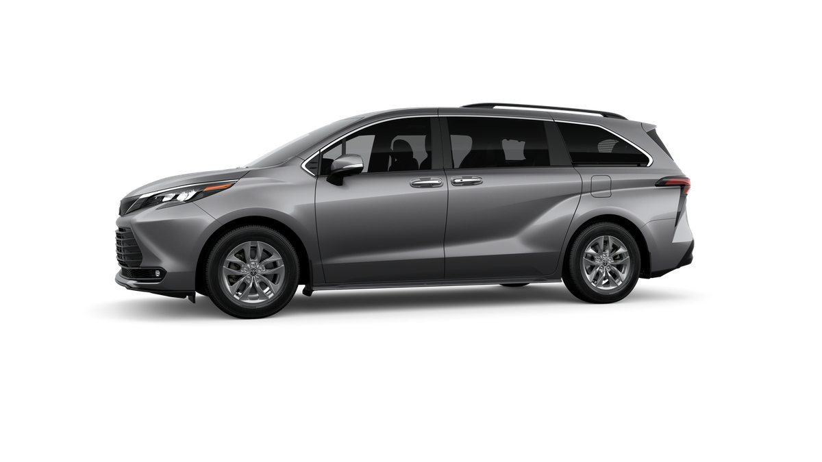 New 2026 Toyota Sienna XLE AWD/4WD image 3