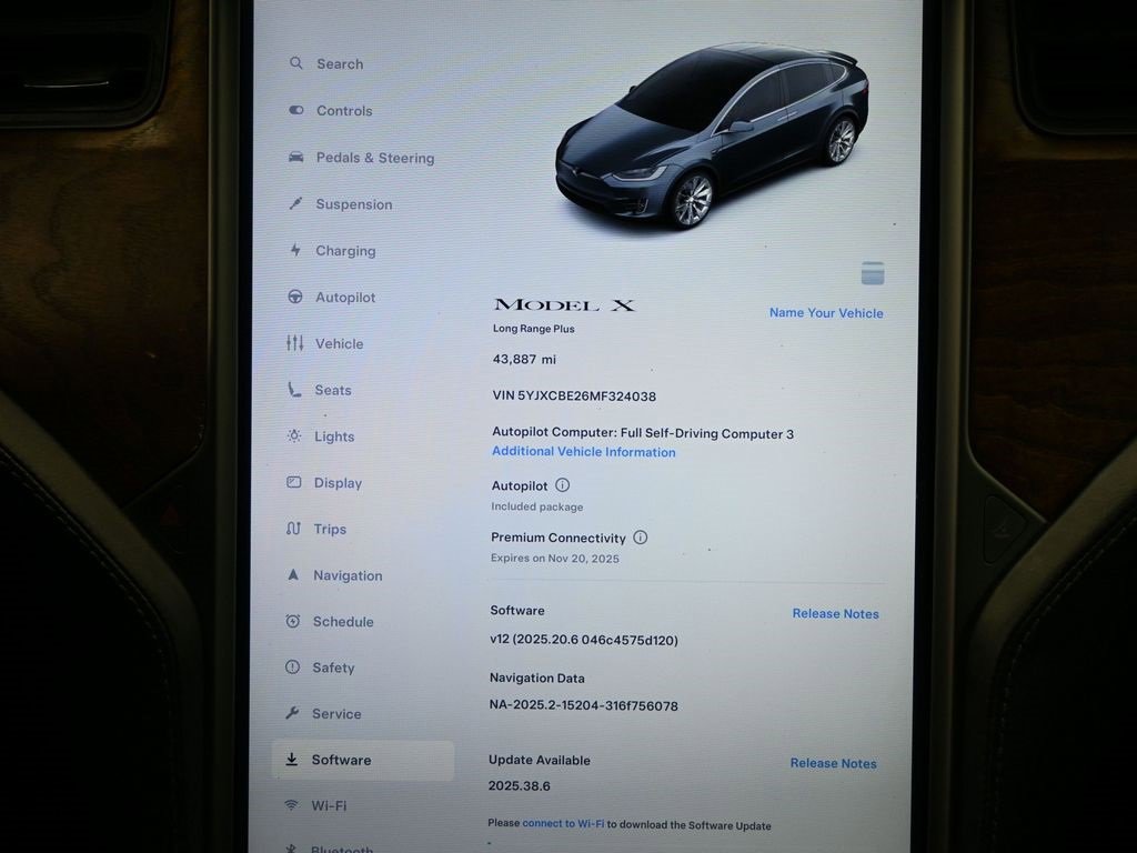 Used 2021 Tesla Model X Long Range image 34