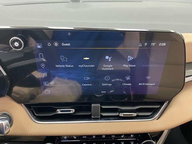 New 2026 Chevrolet Equinox ACTIV image 3