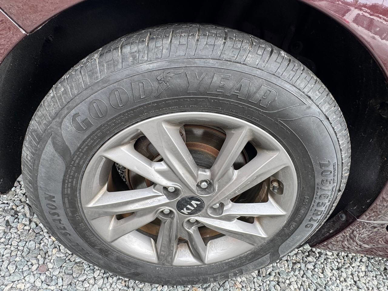 Used 2020 Kia Optima LX FWD image 23