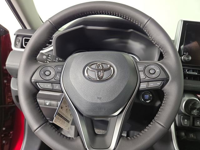 Used 2025 Toyota RAV4 XLE Premium image 20