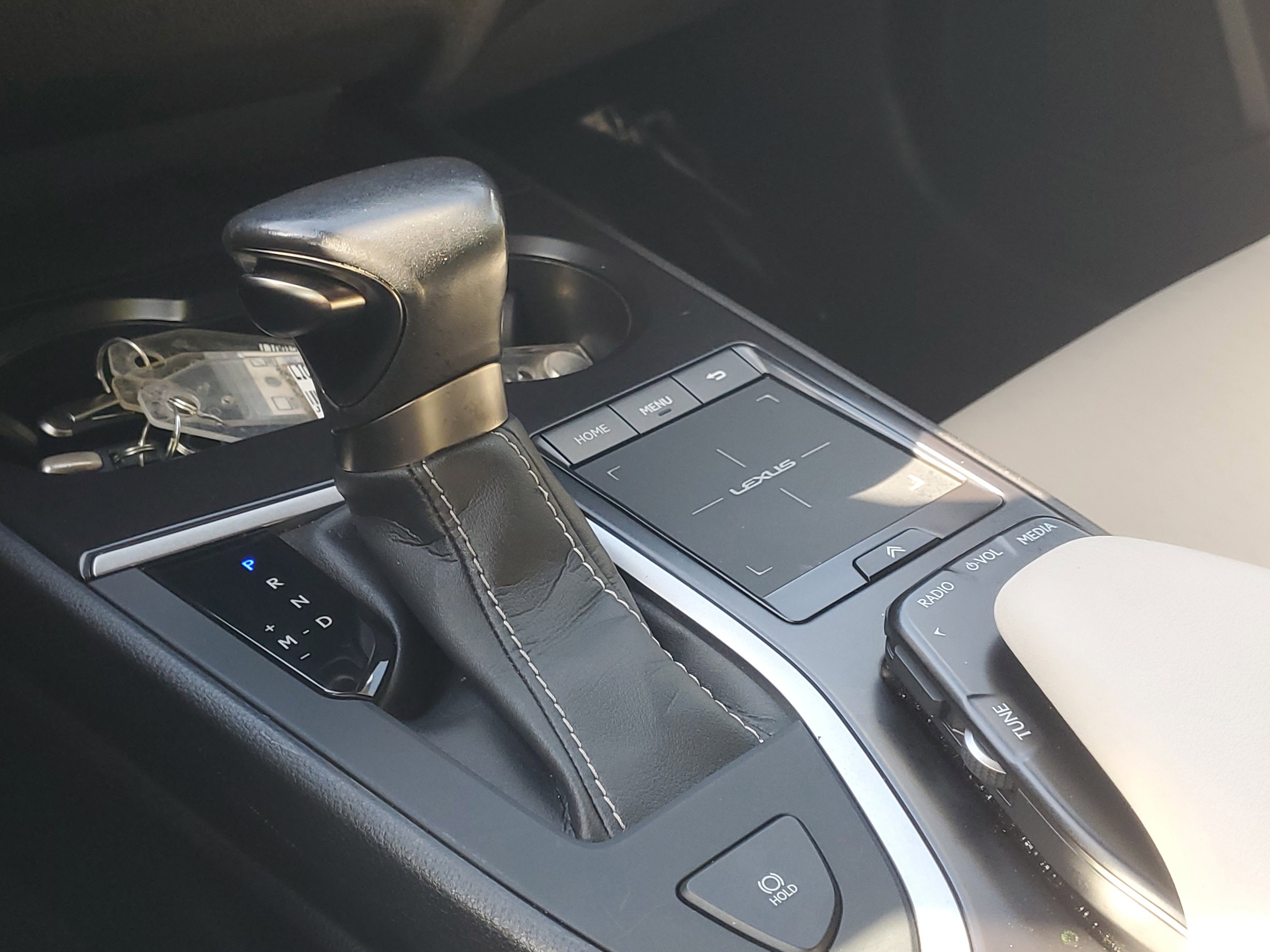 Certified 2022 Lexus UX 200 image 28