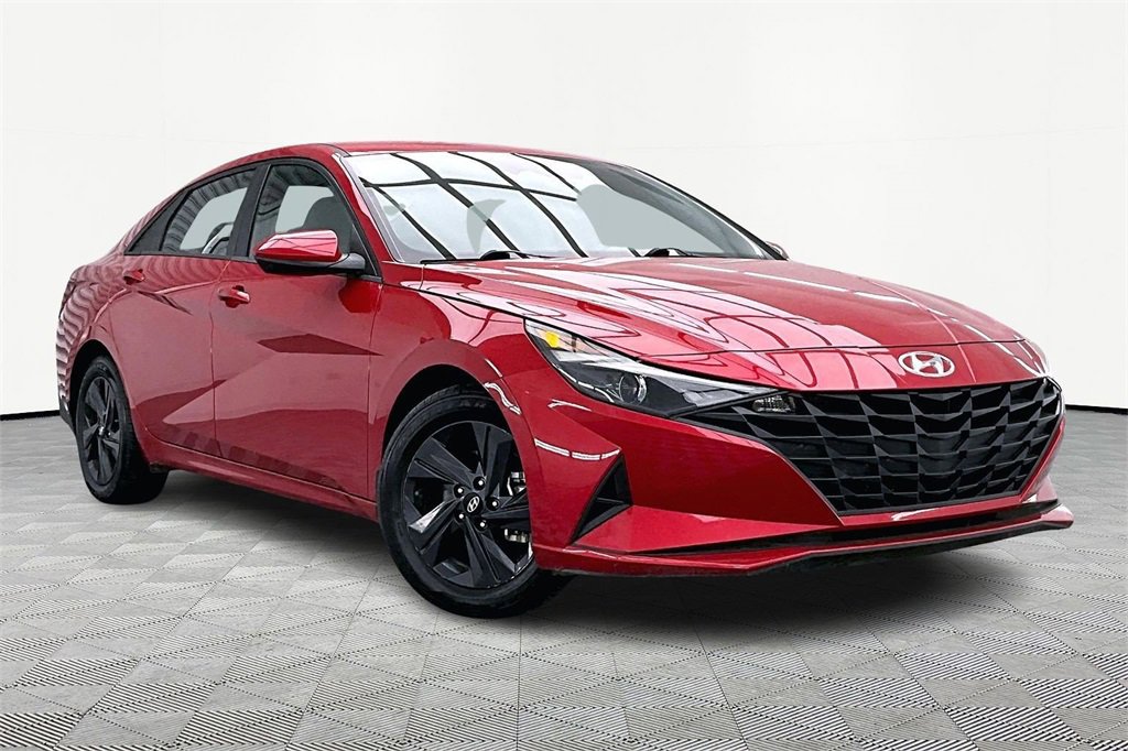 Used 2023 Hyundai Elantra SEL image 12