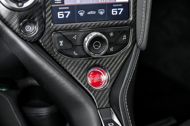 Used 2019 McLaren 720S RWD image 33