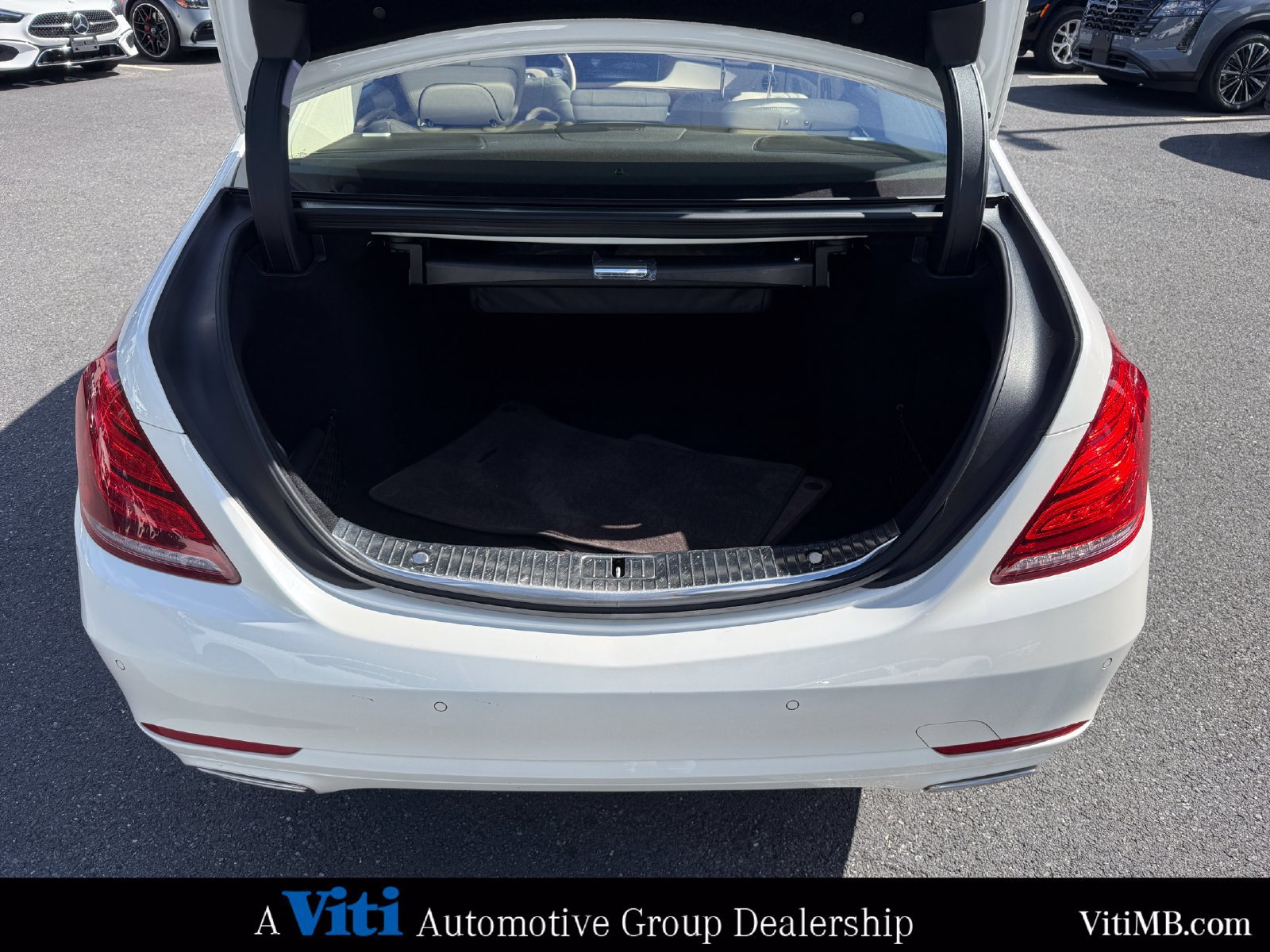 Used 2017 Mercedes-Benz S 550 4MATIC Sedan image 24