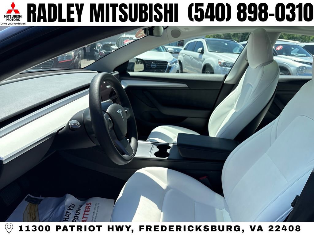 Used 2023 Tesla Model 3 Standard Range RWD image 3