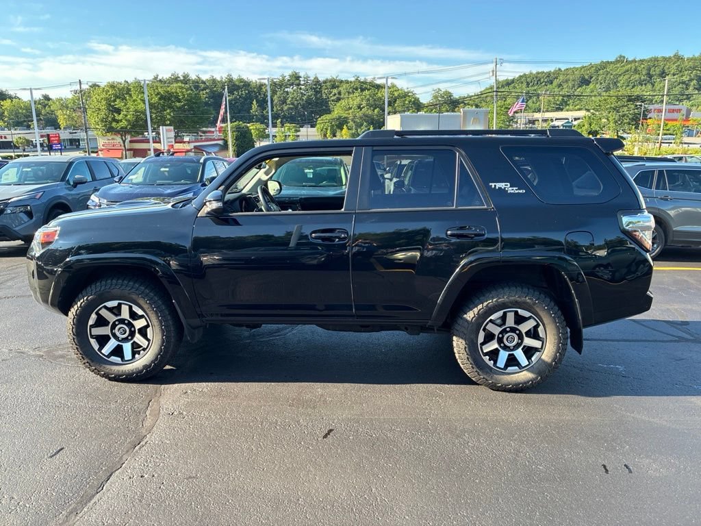 Used 2023 Toyota 4Runner TRD Off-Road Premium w/ Moonroof Package AWD/4WD image 4