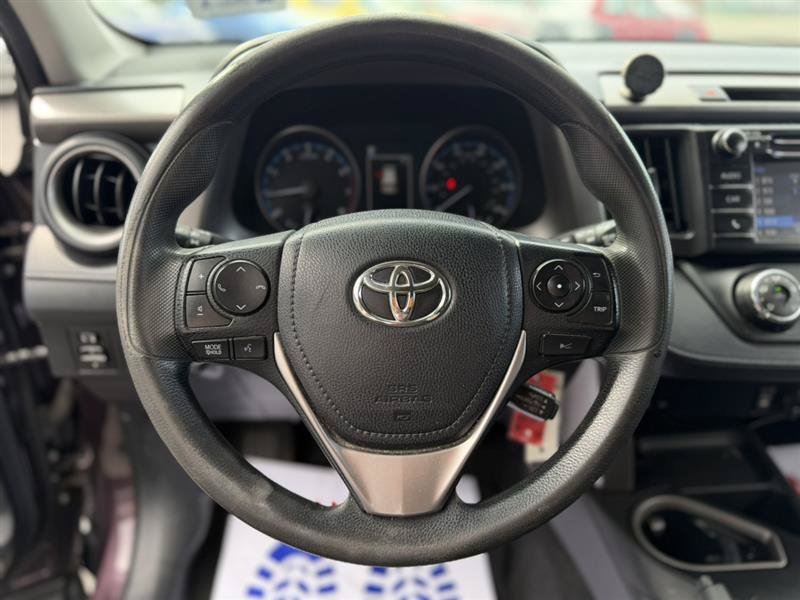 Used 2017 Toyota RAV4 LE w/ Carpet Mat Package AWD/4WD image 11
