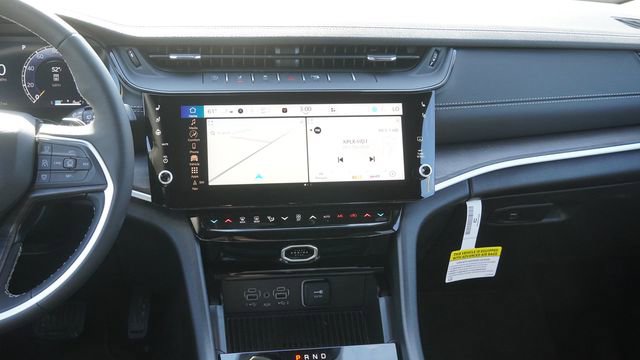 New 2026 Jeep Grand Cherokee Limited AWD/4WD image 15
